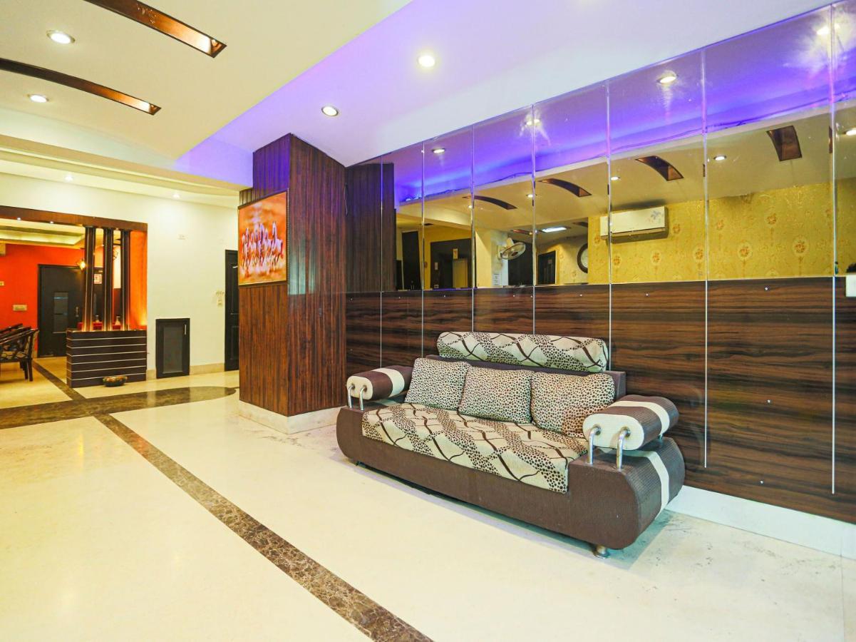 Oyo Townhouse 823 Green Leaf Gurgaon Exterior foto