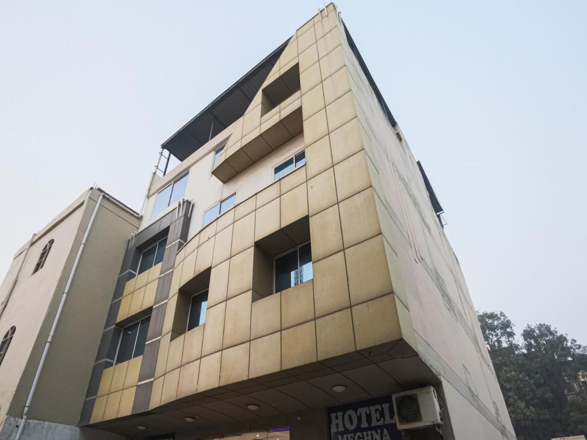 Oyo Townhouse 823 Green Leaf Gurgaon Exterior foto