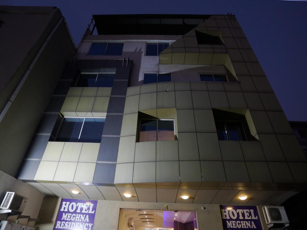 Oyo Townhouse 823 Green Leaf Gurgaon Exterior foto