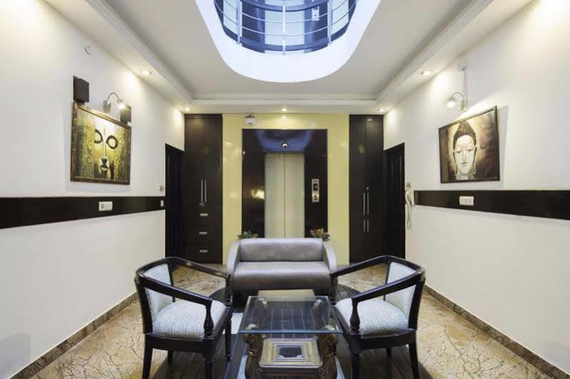 Oyo Townhouse 823 Green Leaf Gurgaon Exterior foto